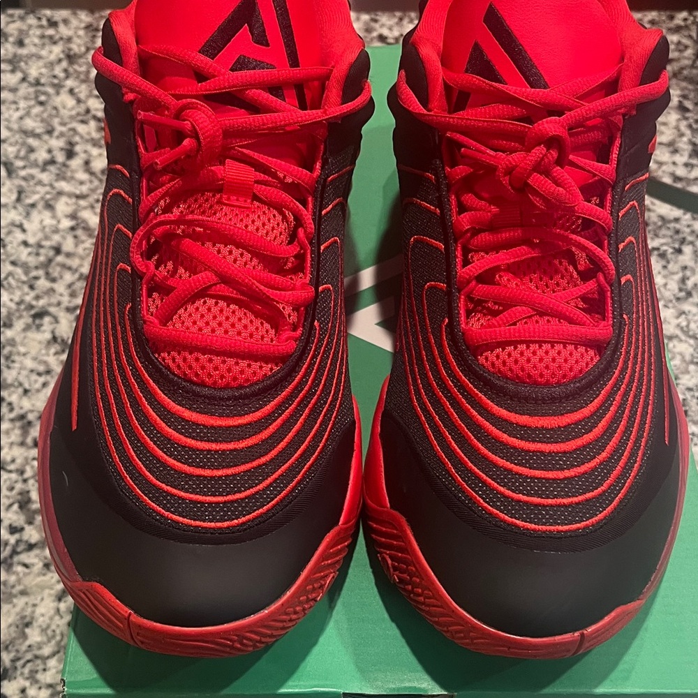 Nike Vibrant Red and Black Athletic Shoes Size 14 runs narrow